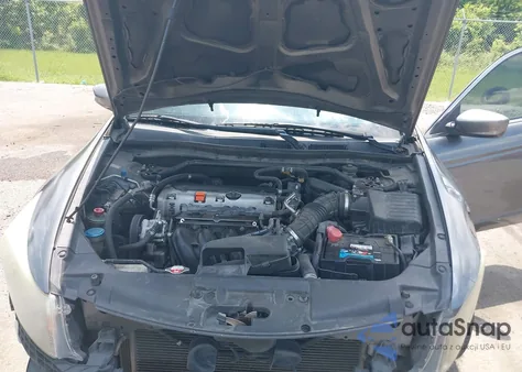 2010 Honda Accord 2.4 Ex-L z USA, uszkodzony, nr VIN 1HGCP2F87AA072599